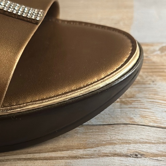 Italian Shoemakers Brown Wedge Sandals with Straps NEW - Picture 3 of 4